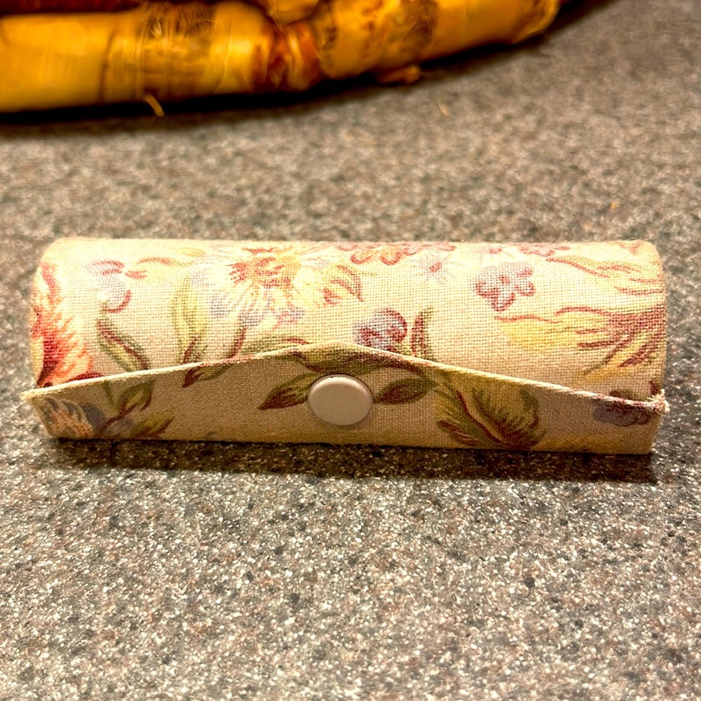 Vintage Lipstick Holder